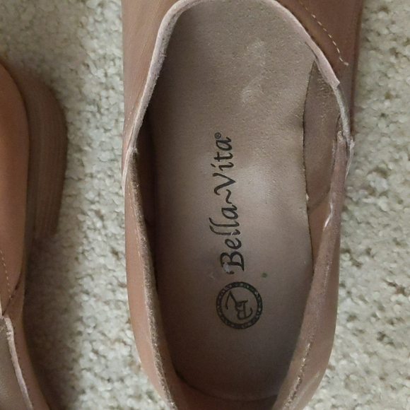 Bella Vita Tan Porter Shooties Heeled Ankle Shoes Size 6W - Picture 9 of 13